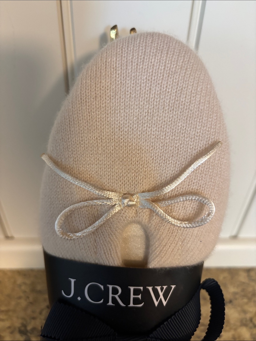 NWT J Crew Women’s Cream Cashmere Slippers One Size. - Picture 4 of 6